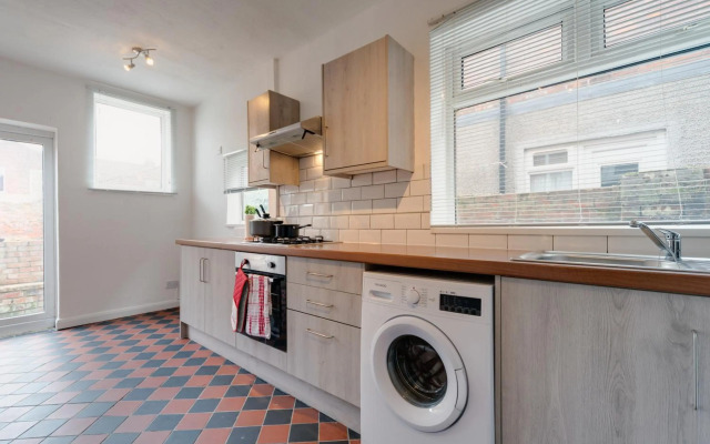 Ahenfie Plaza By Jesouth