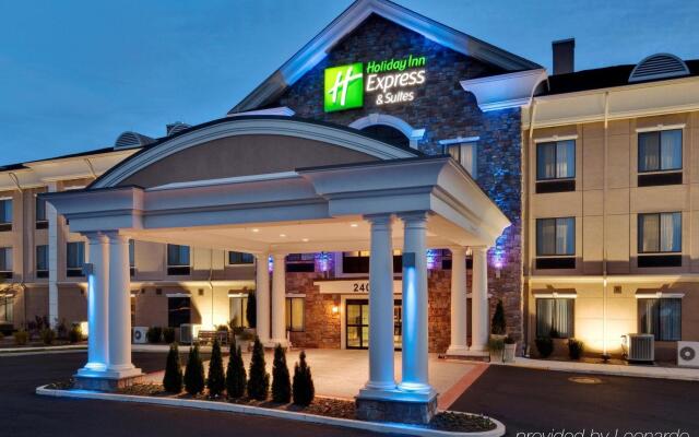 Holiday Inn Express & Suites Warminster - Horsham, an IHG Hotel