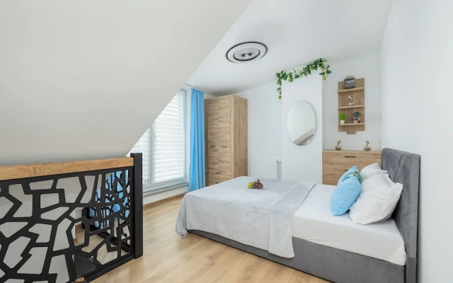 Two-level Apartment by Renters Prestige