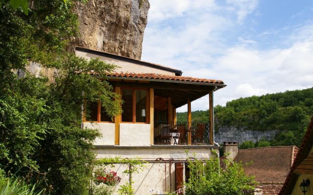 Un jardin dans la falaise