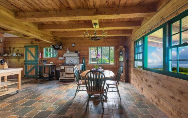 Kohala Lodge- Vacation Rental House