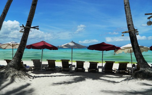 The Club Ten Beach Resort Boracay