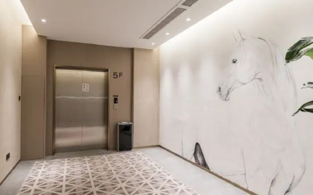 Manxi Hotel (Hangzhou Xiaoshan Airport Yipeng Subway Station)