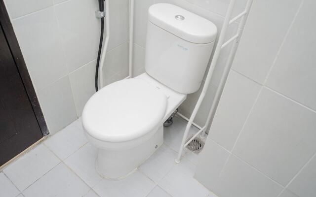 Homey and Cozy Studio Casa De Parco Apartement