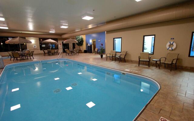 Holiday Inn Express Hotel & Suites FINDLAY