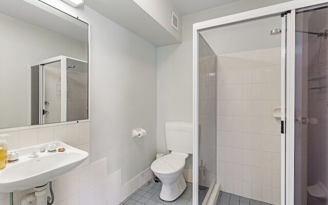 Cirrus, 6/44 Marine Drive