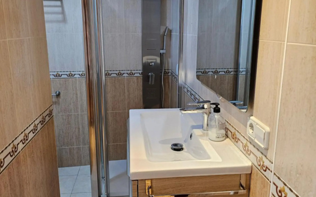 Apartamento Playa y Universidades Valencia 8 huespedes