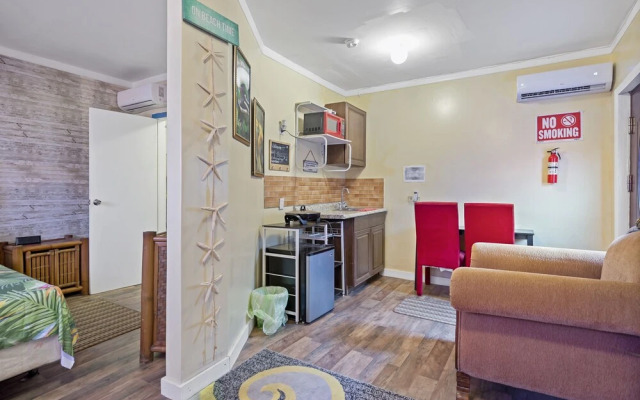 Cocoplum Rest N Hideaway 1