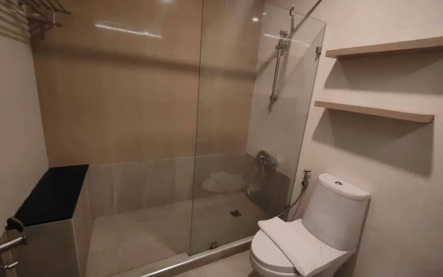 Crystal Suites Suvarnabhumi Airport