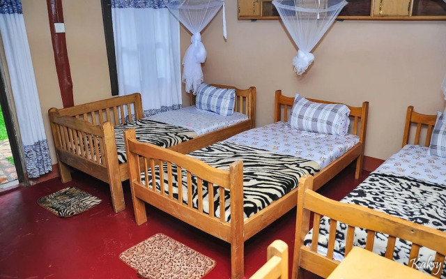 Jinja Safari Camp