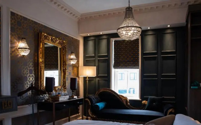 Domo Boutique Hotel