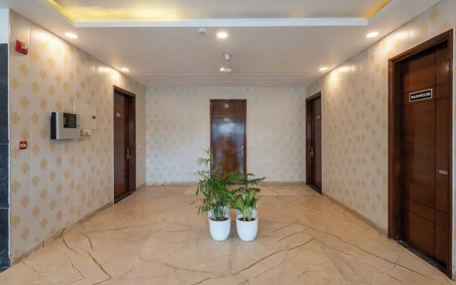 Saavi Hotel Sector- 46