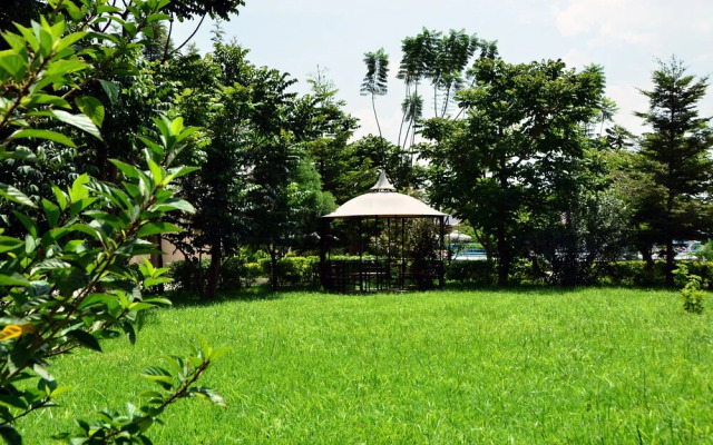 Gezahegn and Elfenesh Hotel and Resort