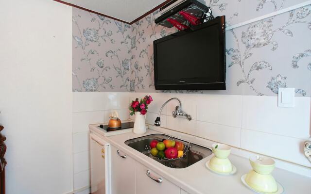 Rainbow Village Pension