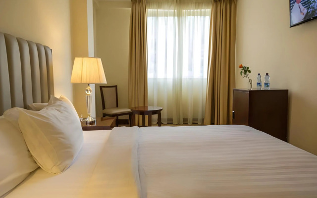 Home Town Addis Hotel