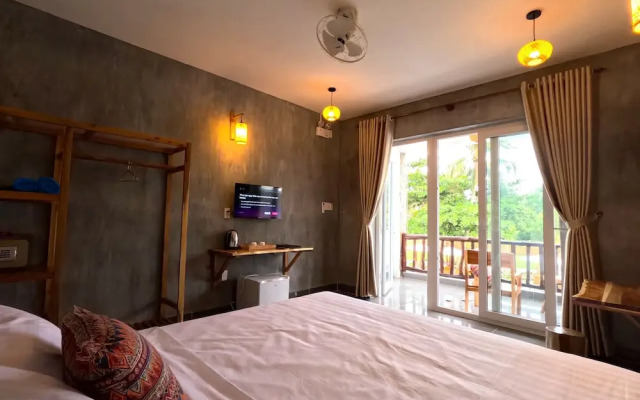 CHARM HON ROM VILLAS by SAZI