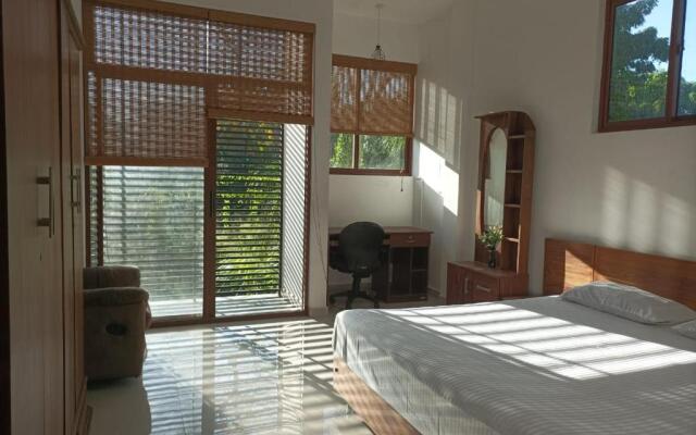 Adams villa