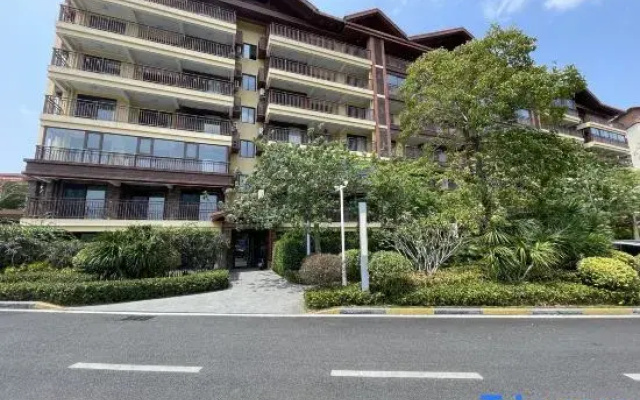 Wanning Huanyue Homestay Hotel