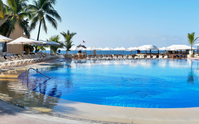 Tesoro Ixtapa Beach Resort