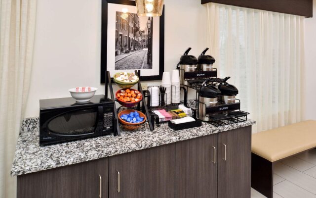 Holiday Inn Express & Suites Effingham by IHG