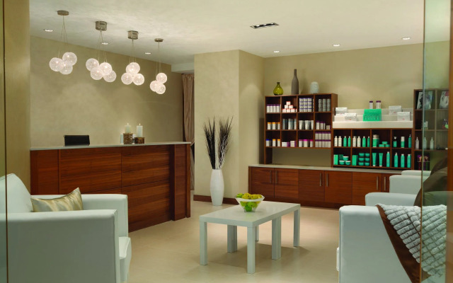 Radisson Hotel & Conference Centre Calgary Airport