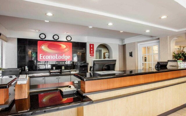 Inn at Lake Washington By OYO I-405