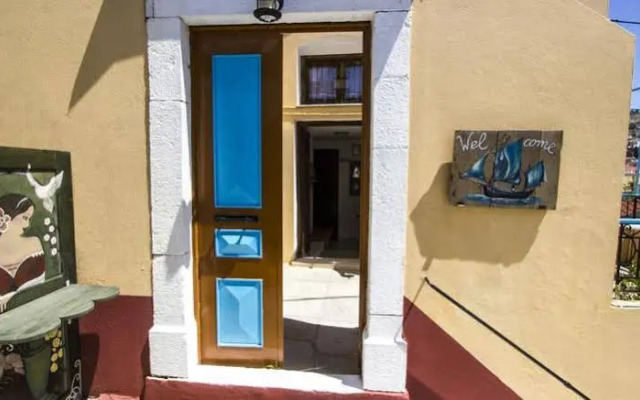 Symi Center
