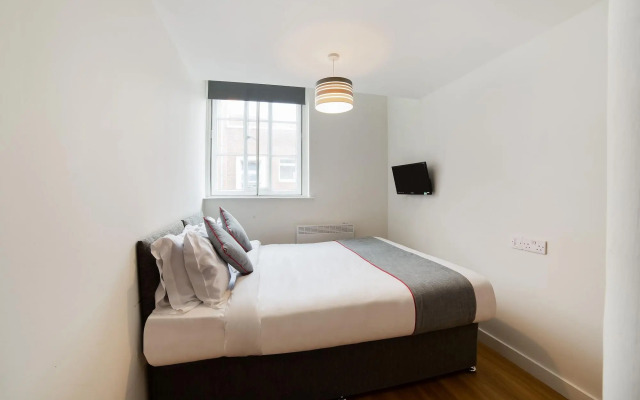 OYO Vincent Apartments