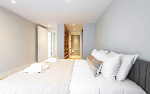 Spacious Elegant Apartments in Southbank
