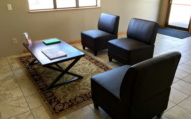 Quincy Inn and Suites