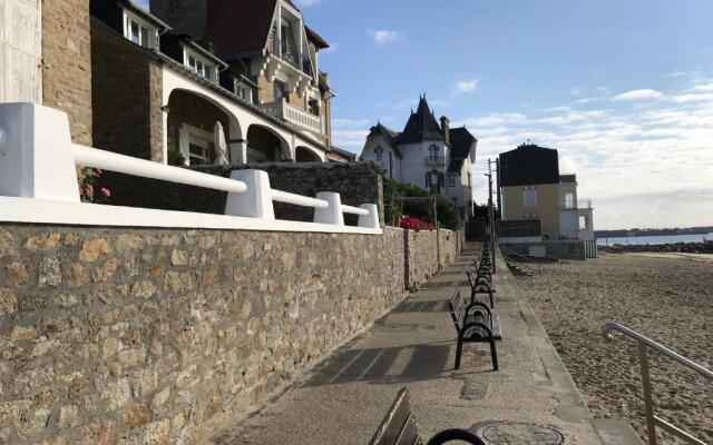 TOUT A PIED ! parking privé - T2 25m2 cosy