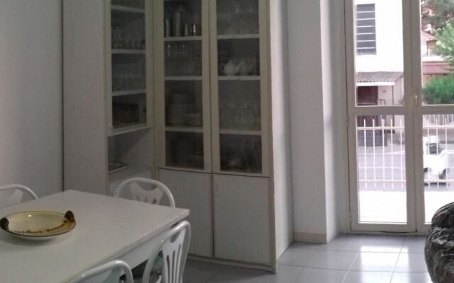 Apartment With 2 Bedrooms in Pescara, With Balcony and Wifi - 300 m Fr