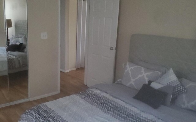 New Jersey Rental One-bedroom Condo