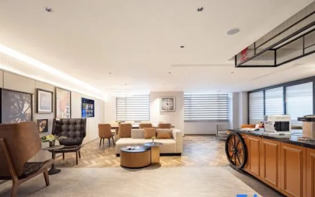 Homeinn Plus Hotel  (Tongliao  Government)