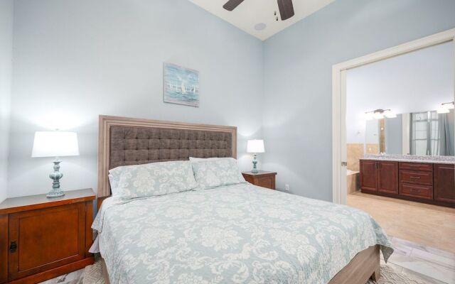 Cinnamon Beach Nautilus