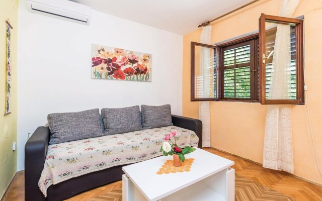 Stunning Home in Barbat-rab With Wifi and 1 Bedrooms