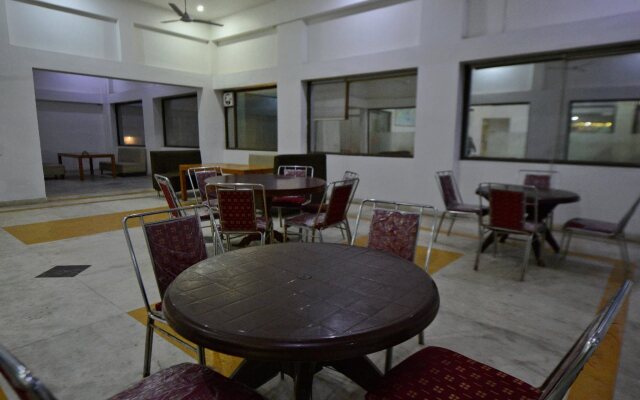 Hotel Rockstar by OYO Rooms