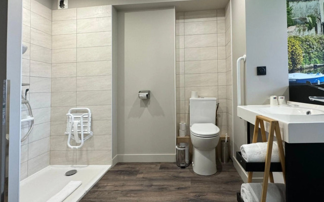 Brit Hotel St Nazaire Centre Gare