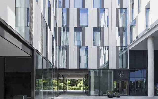 Stellaris Apartment Hotel