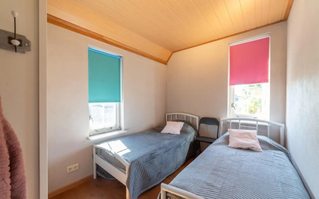 6-person House With a Beautiful Garden