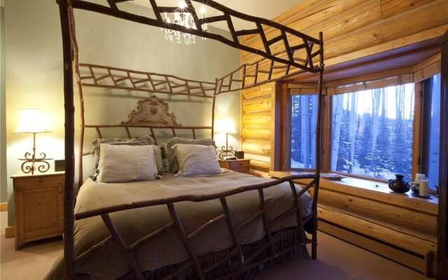 Snowdrift Cabin