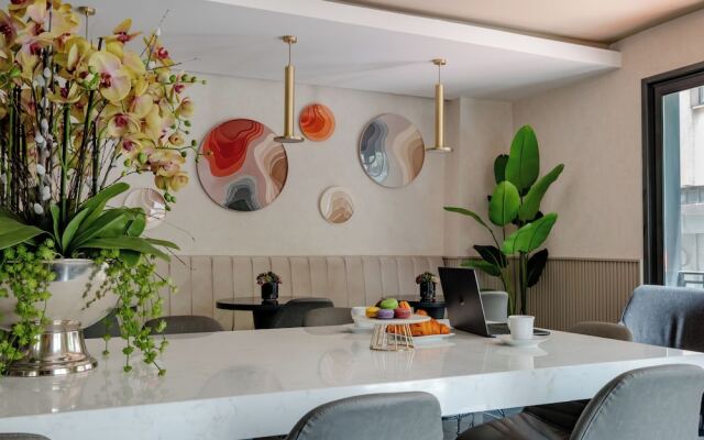 The Row Taksim Suites