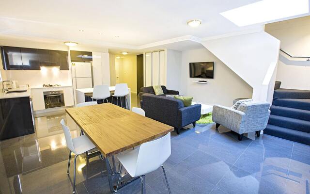 Astina Serviced Apartments - Parkside