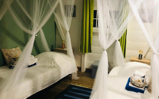 Habitation Baliache - Maison créole avec jardin privatif, plage à 200m