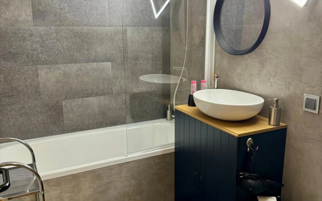 Happy Living Apartments