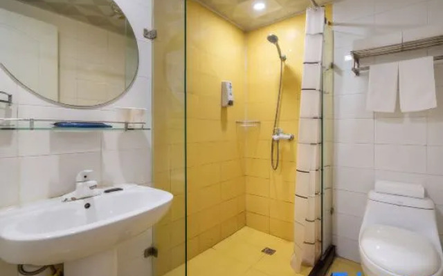 Home Pebble Hotel (Wuxi New District Wangzhuang Road Subway Station)