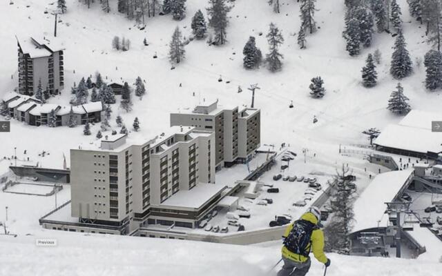 Ski in Ski Out Apartment Siviez