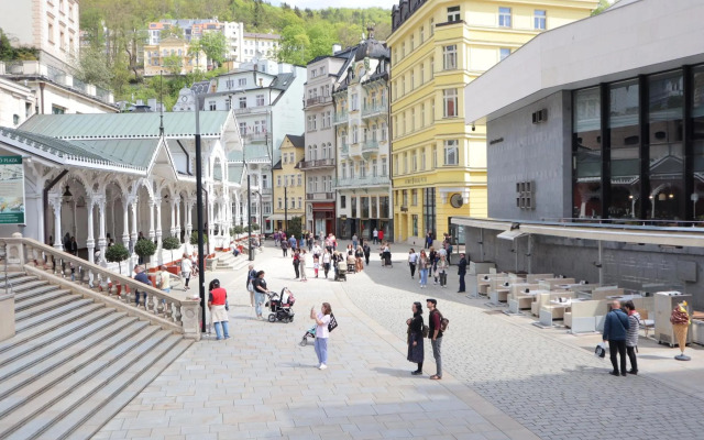 Three Rings Apartments