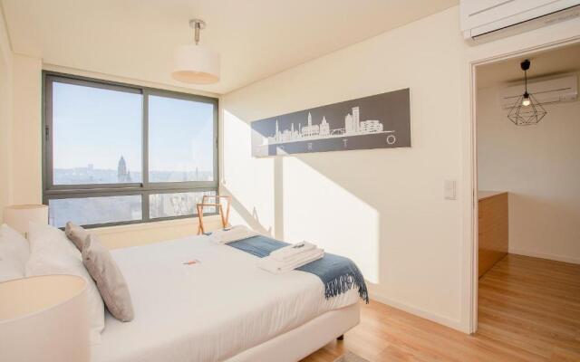 Liiiving In Porto | Downtown View Apartment