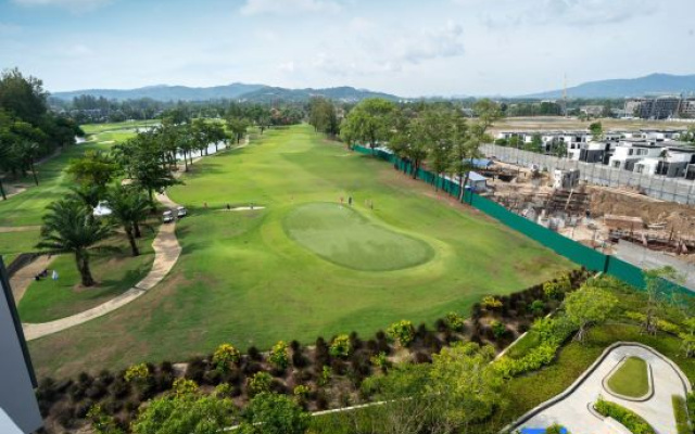Skypark Laguna BangTao Beach Apartment